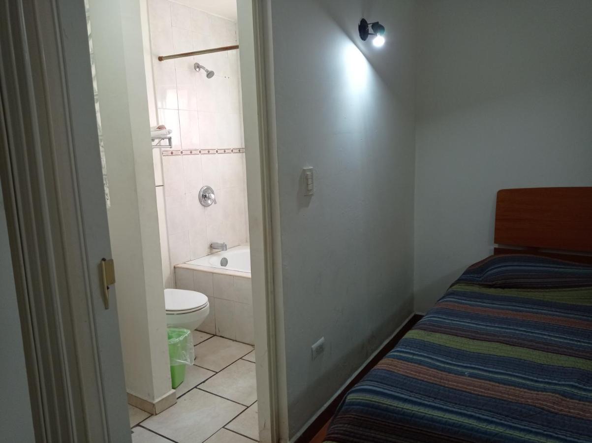 Confort Ejecutivo Suites Lindavista Guadalupe  Zewnętrze zdjęcie