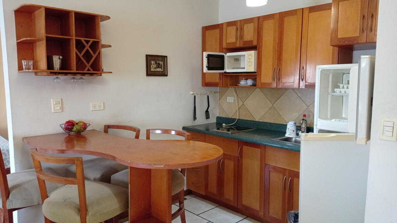Confort Ejecutivo Suites Lindavista Guadalupe  Zewnętrze zdjęcie