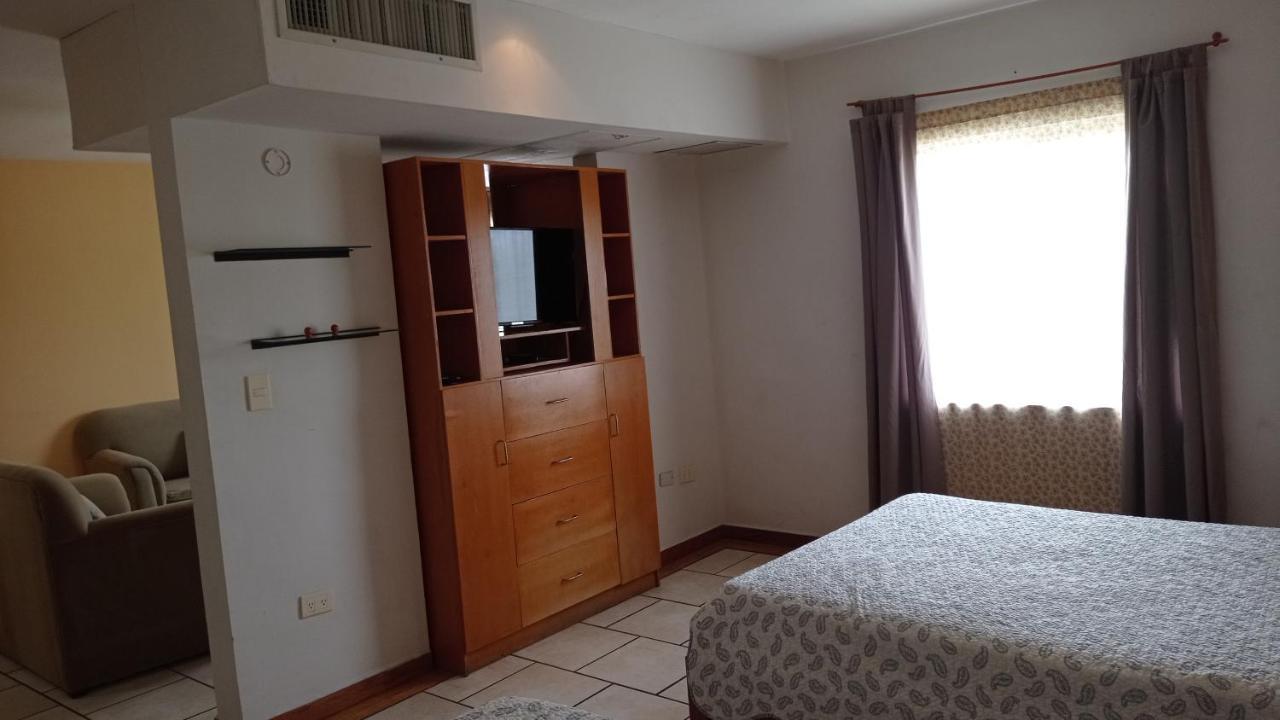 Confort Ejecutivo Suites Lindavista Guadalupe  Zewnętrze zdjęcie