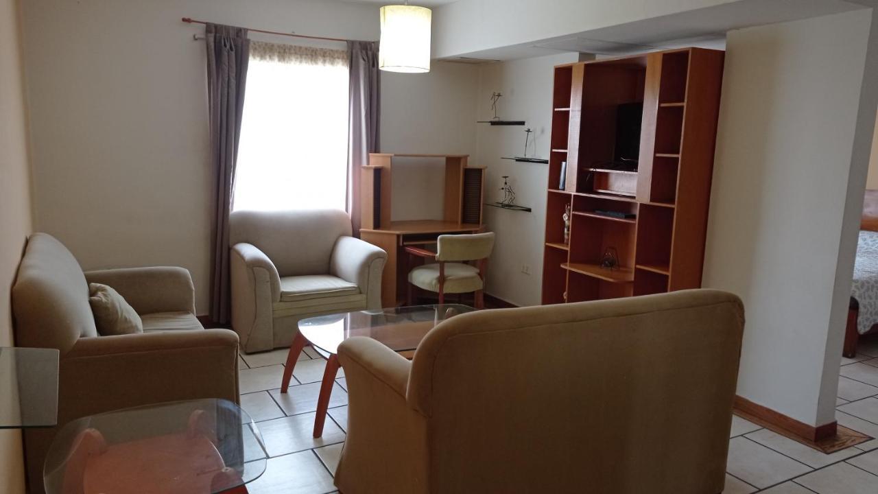 Confort Ejecutivo Suites Lindavista Guadalupe  Zewnętrze zdjęcie
