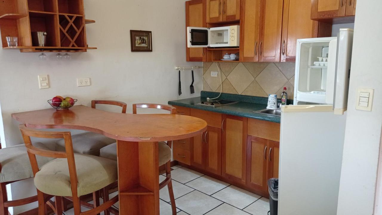Confort Ejecutivo Suites Lindavista Guadalupe  Zewnętrze zdjęcie