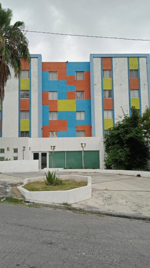 Confort Ejecutivo Suites Lindavista Guadalupe  Zewnętrze zdjęcie