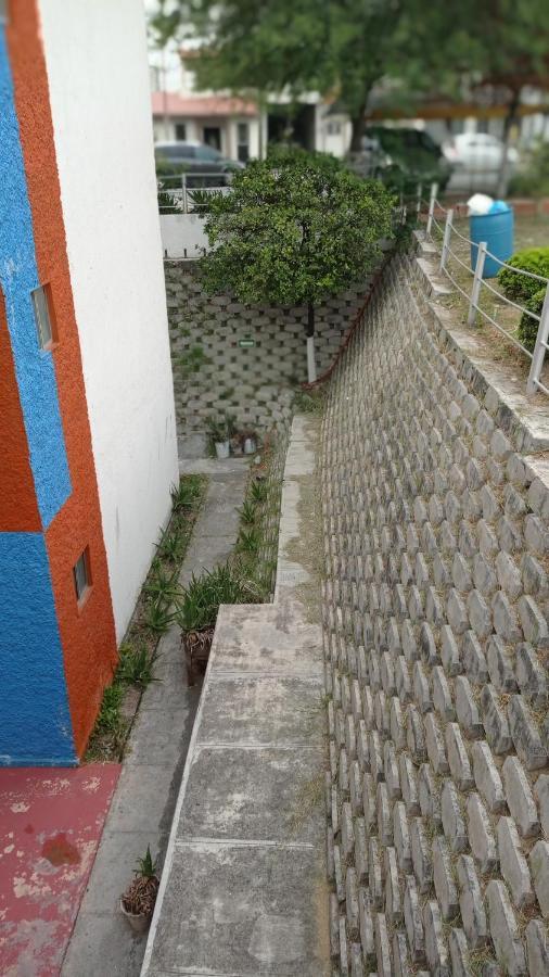 Confort Ejecutivo Suites Lindavista Guadalupe  Zewnętrze zdjęcie