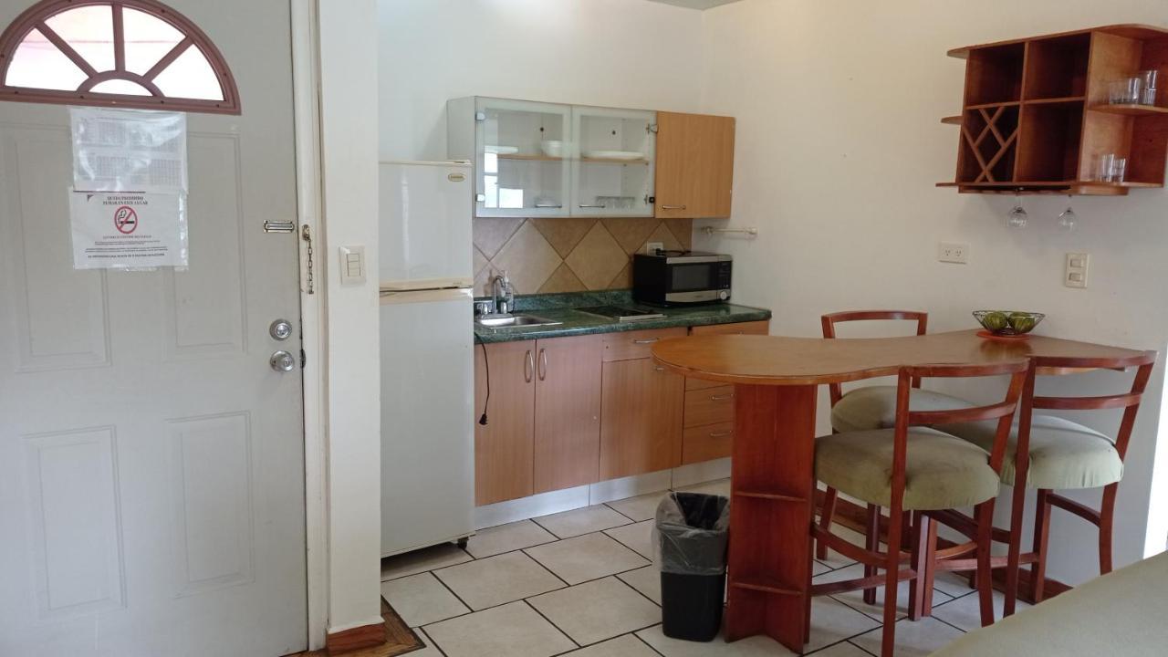 Confort Ejecutivo Suites Lindavista Guadalupe  Zewnętrze zdjęcie